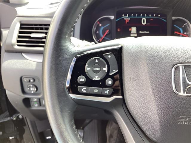 Photo of 2022 Crystal Black Pearl Honda Pilot