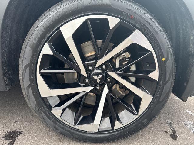 Photo of 2023 Black Mitsubishi Outlander PHEV
