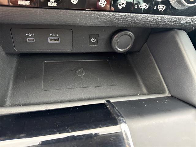 Photo of 2023 Black Mitsubishi Outlander PHEV