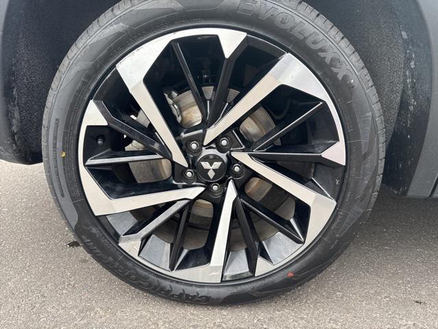 Photo of 2023 Black Mitsubishi Outlander PHEV