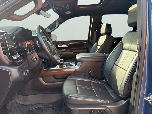 Photo of 2024 Lakeshore Blue Metallic Chevrolet Silverado 1500