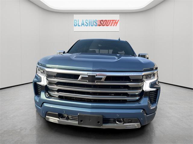 Photo of 2024 Lakeshore Blue Metallic Chevrolet Silverado 1500