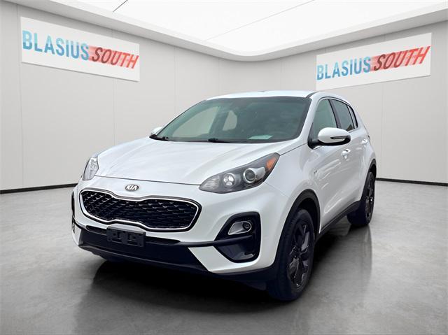 Photo of 2022 Snow White Pearl Kia Sportage