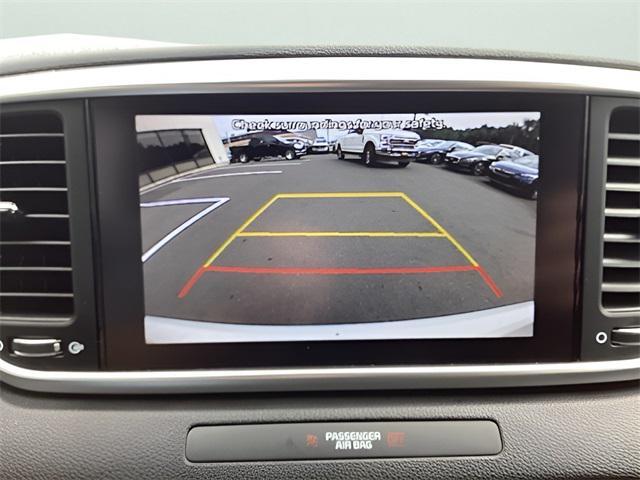 Photo of 2022 Snow White Pearl Kia Sportage