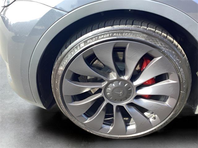 Photo of 2023 Midnight Silver Metallic Tesla Model Y