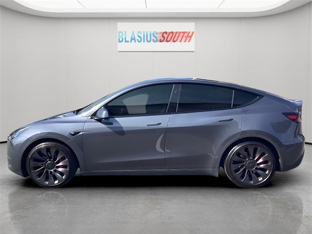 Photo of 2023 Midnight Silver Metallic Tesla Model Y