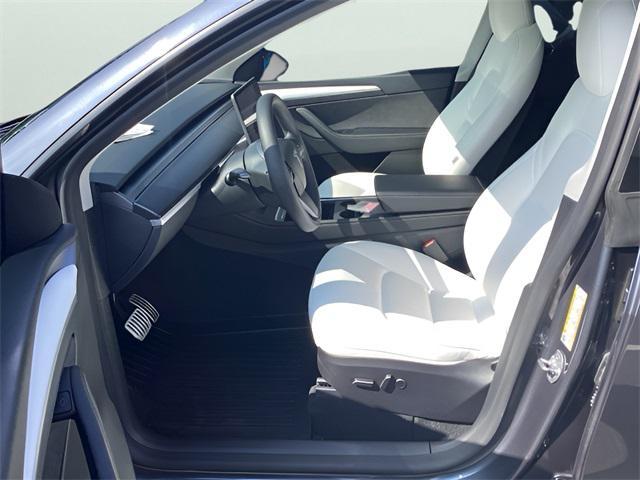 Photo of 2023 Midnight Silver Metallic Tesla Model Y