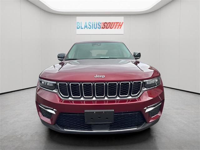 Photo of 2023 Velvet Red Pearlcoat Jeep Grand Cherokee 4xe