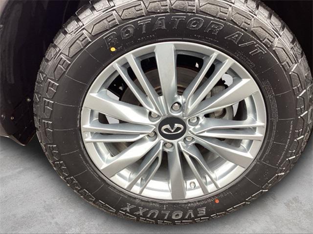 Photo of 2022 Anthracite Gray INFINITI QX80