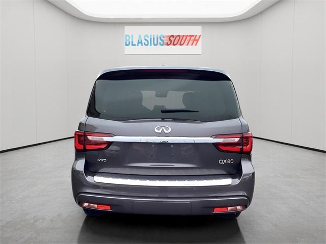 Photo of 2022 Anthracite Gray INFINITI QX80