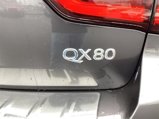 Photo of 2022 Anthracite Gray INFINITI QX80