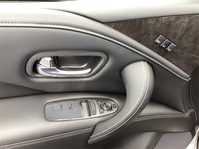 Photo of 2022 Anthracite Gray INFINITI QX80