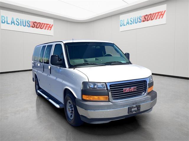Photo of 2018 Summit White GMC Savana 2500