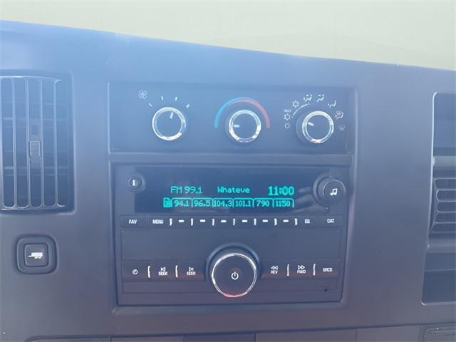Photo of 2018 Summit White GMC Savana 2500