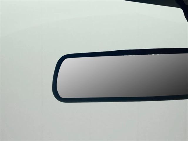 Photo of 2018 Summit White GMC Savana 2500