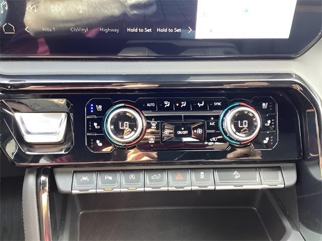 Photo of 2023 Onyx Black GMC Sierra 1500
