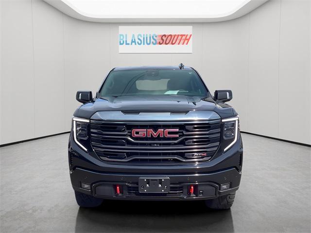 Photo of 2023 Onyx Black GMC Sierra 1500