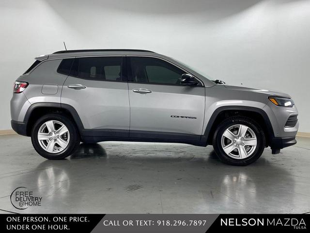 Photo of 2022 Billet Silver Metallic Clearcoat Jeep Compass