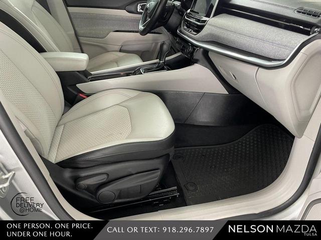 Photo of 2022 Billet Silver Metallic Clearcoat Jeep Compass