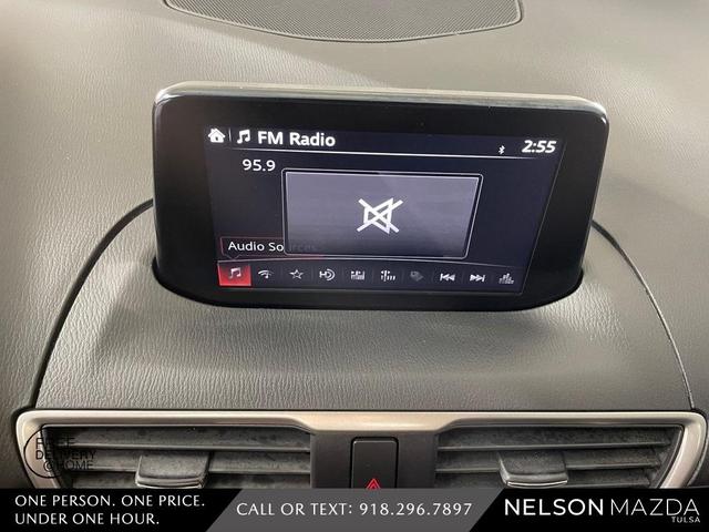 Photo of 2017 Machine Gray Metallic Mazda Mazda3