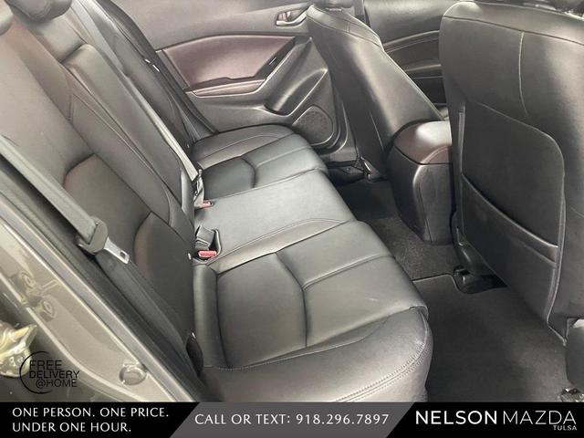 Photo of 2017 Machine Gray Metallic Mazda Mazda3