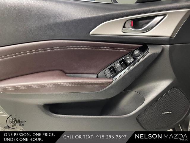Photo of 2017 Machine Gray Metallic Mazda Mazda3