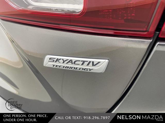 Photo of 2017 Machine Gray Metallic Mazda Mazda3