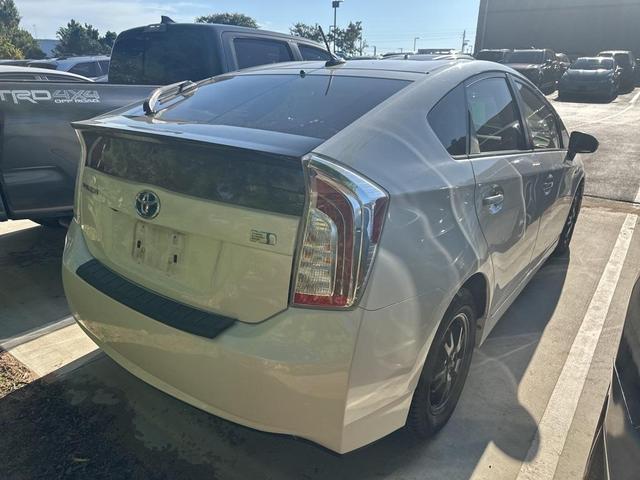 Photo of 2012 White Toyota Prius