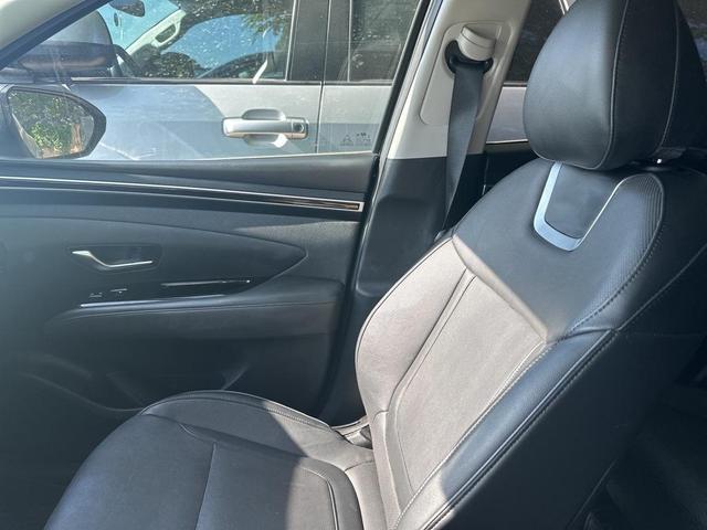 Photo of 2022 Phantom Black Hyundai TUCSON