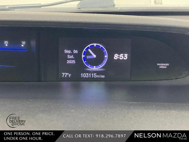 Photo of 2015 Silver Honda Civic