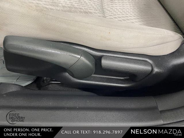 Photo of 2015 Silver Honda Civic