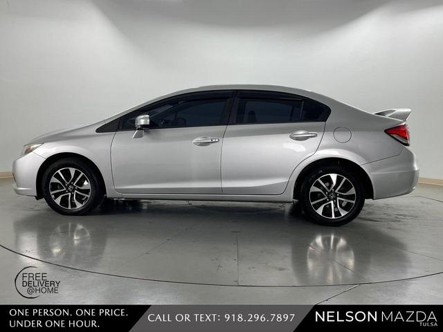 Photo of 2015 Silver Honda Civic