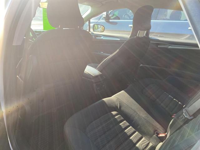 Photo of 2016 Ingot Silver Ford Fusion