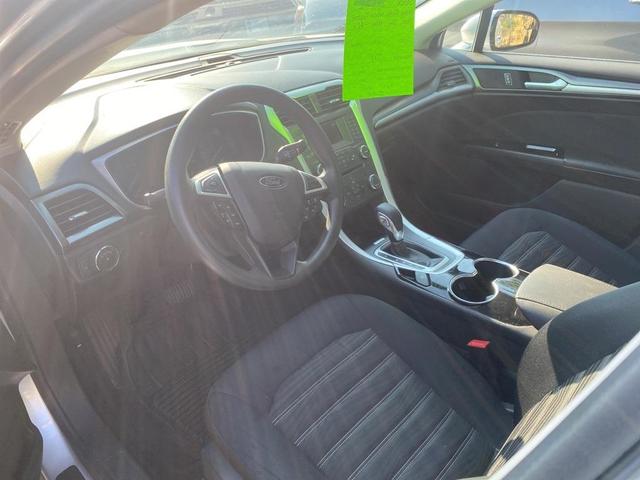 Photo of 2016 Ingot Silver Ford Fusion
