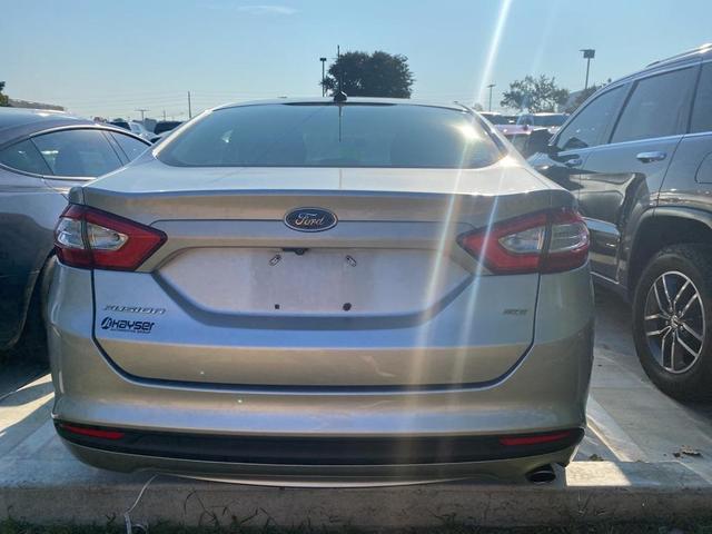Photo of 2016 Ingot Silver Ford Fusion