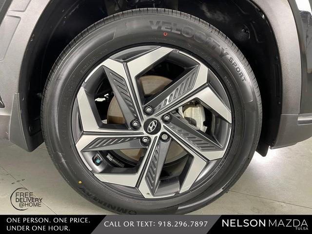 Photo of 2022 Phantom Black Hyundai TUCSON Hybrid