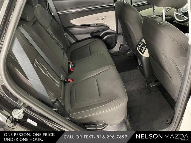 Photo of 2022 Phantom Black Hyundai TUCSON Hybrid