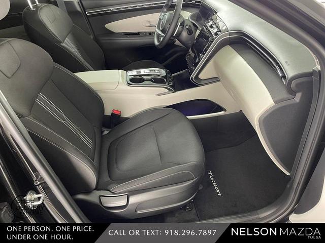 Photo of 2022 Phantom Black Hyundai TUCSON Hybrid