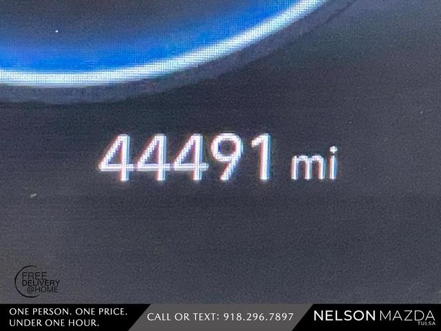 Photo of 2022 Phantom Black Hyundai TUCSON Hybrid