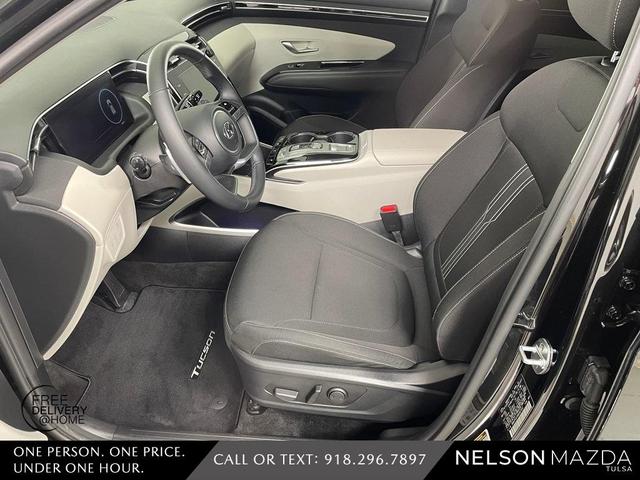 Photo of 2022 Phantom Black Hyundai TUCSON Hybrid