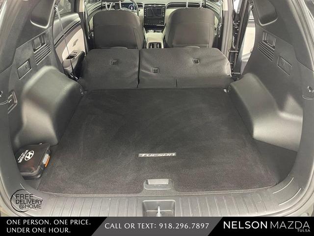 Photo of 2022 Phantom Black Hyundai TUCSON Hybrid