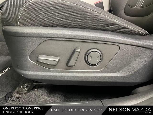 Photo of 2022 Phantom Black Hyundai TUCSON Hybrid