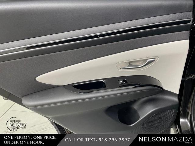 Photo of 2022 Phantom Black Hyundai TUCSON Hybrid
