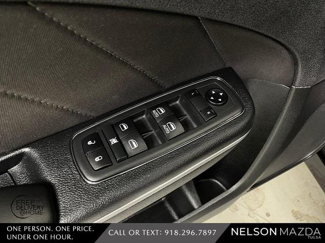 Photo of 2020 Pitch Black Clearcoat Dodge Charger