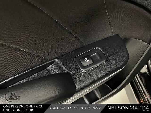 Photo of 2020 Pitch Black Clearcoat Dodge Charger