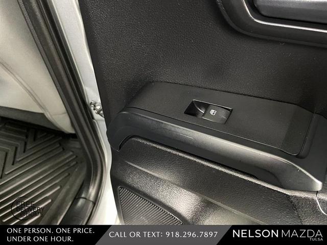 Photo of 2019 Silver Toyota Tacoma