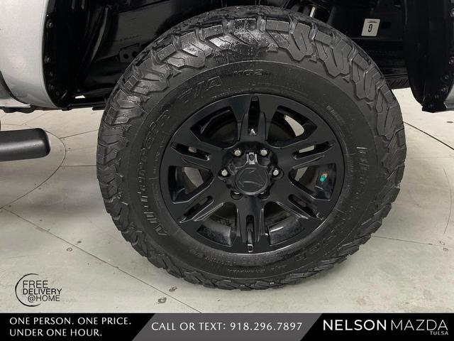Photo of 2019 Silver Toyota Tacoma