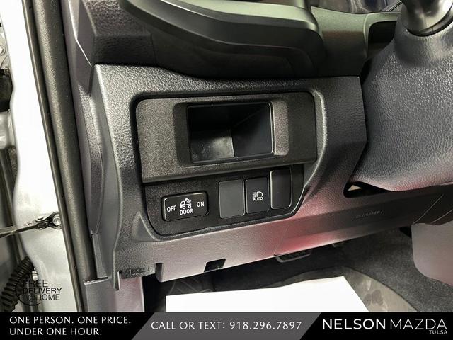 Photo of 2019 Silver Toyota Tacoma