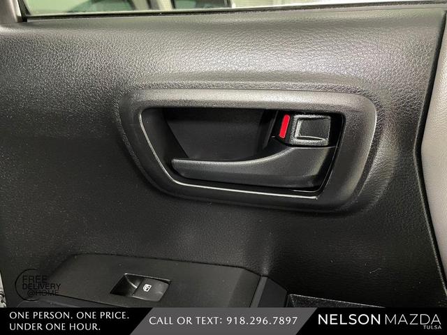 Photo of 2019 Silver Toyota Tacoma