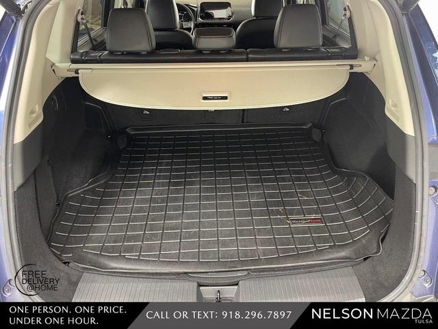 Photo of 2022 Blue / Black Nissan Rogue